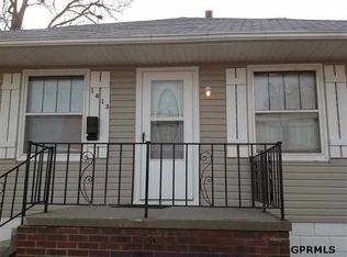 1413 Ellison Ave, Omaha, NE 68110