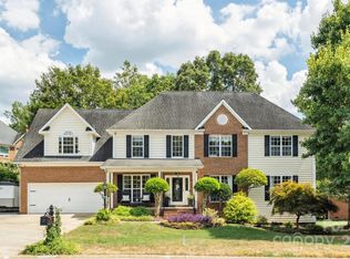 8056 Stevens Mill Rd, Matthews, NC 28104