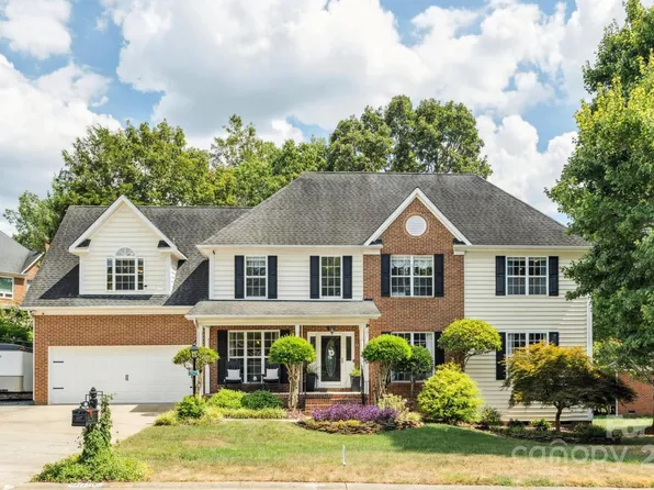 8056 Stevens Mill Rd, Matthews, NC 28104