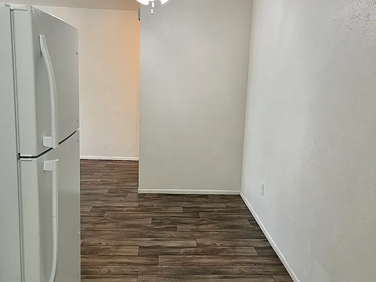 Cedar Cliff Apartments — Photo 13