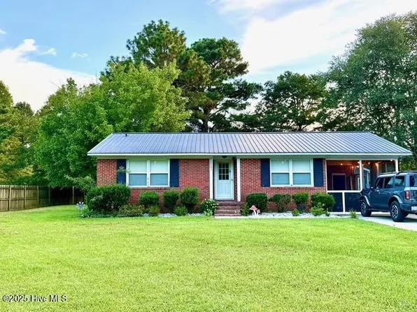 801 Garden Road, Willard, NC 28478