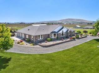 9340 Postma Rd, Moxee, WA 98936