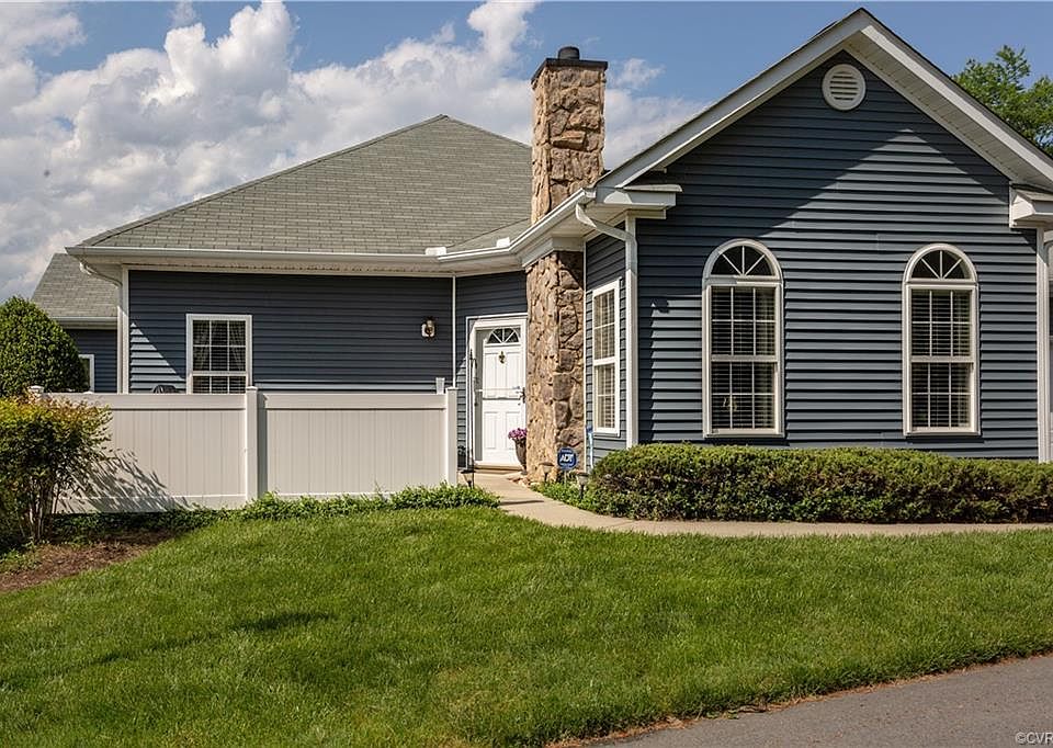 1st image of 2403 Wanstead Ct #C