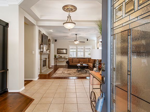 4th image of 2602 Clay Creek Ct