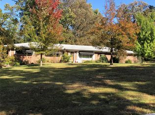 29 Black Oak Dr, Saint Louis, MO