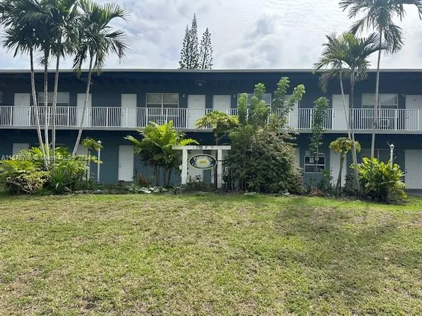 16851 NE 21st Ave APT 21, North Miami Beach, FL 33162