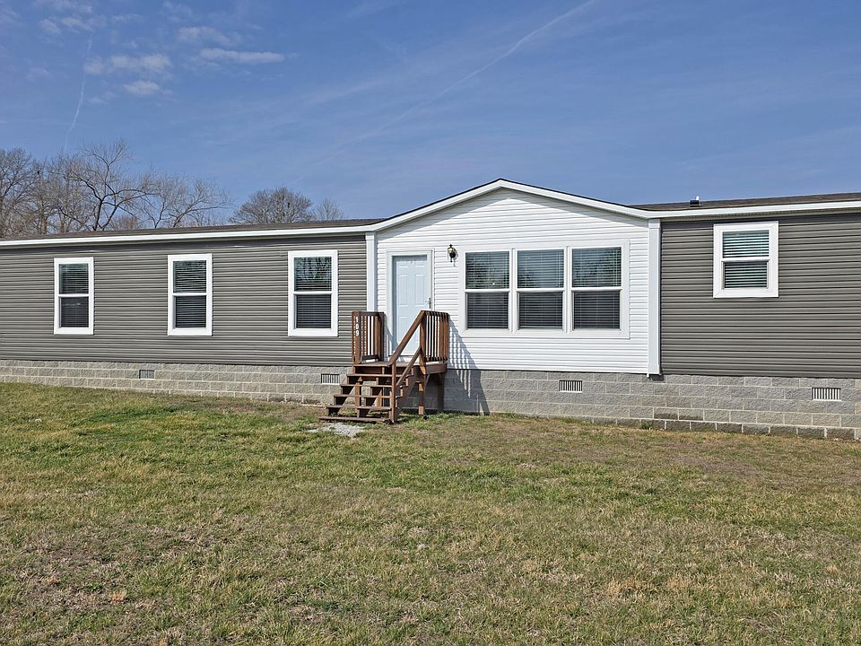 1st image of 109 Sandidge Spur Rd