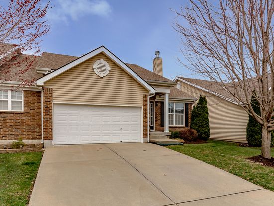 1152 SW Arbormill Ter, Lees Summit, MO 64082