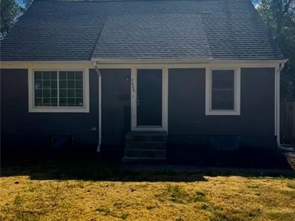 7605 E 50th St, Kansas City, MO 64129