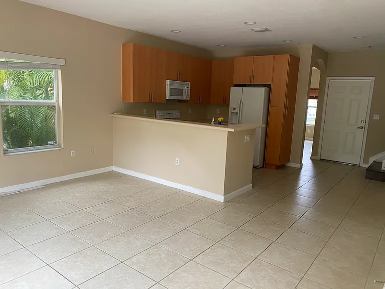 3102 NW 24th Way #0 — Photo 10
