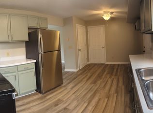 1330 Sandy Lake Rd, Kent, OH 44240