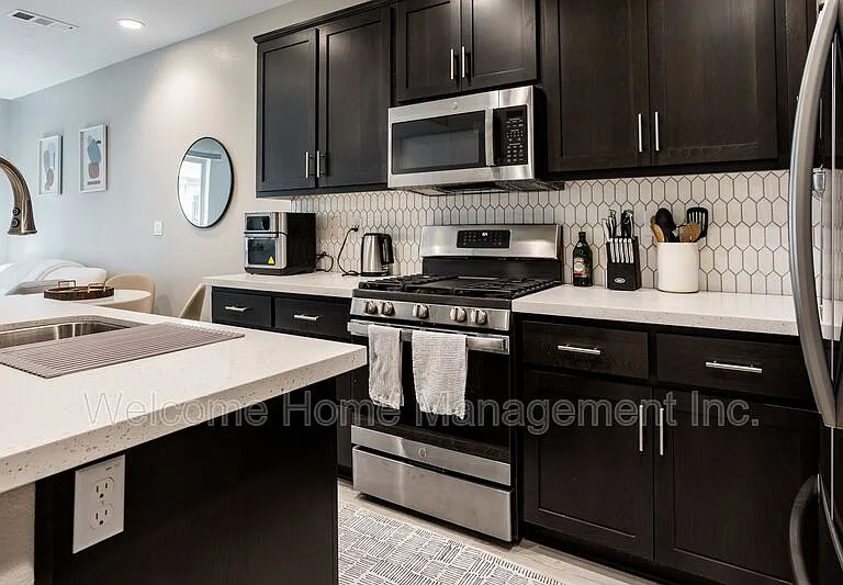 1828 Enclave Pl — Photo 6