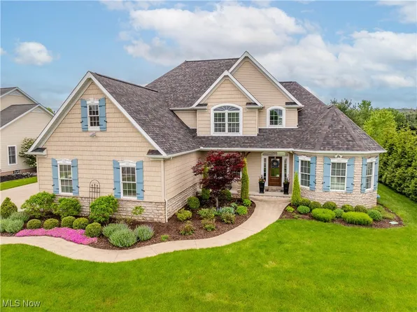 7546 Wyndgate Court Ave NW, North Canton, OH 44720