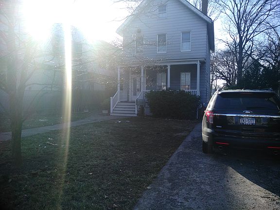 3rd image of 406 Jewett Ave