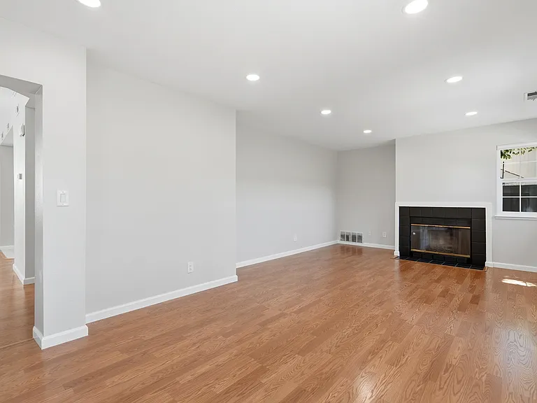 1517 David Ln — Photo 13