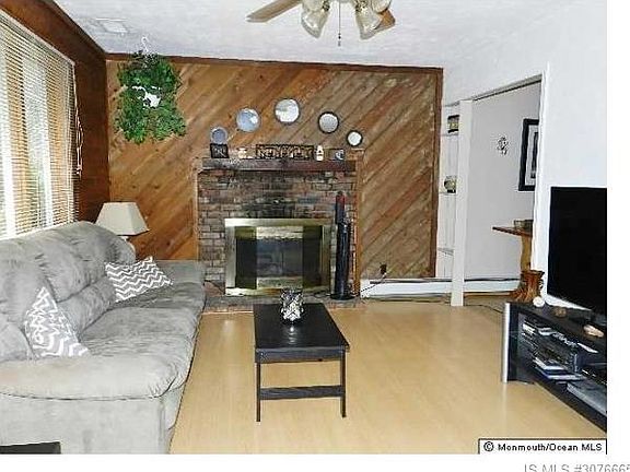 5th image of 1160 Overlook Dr