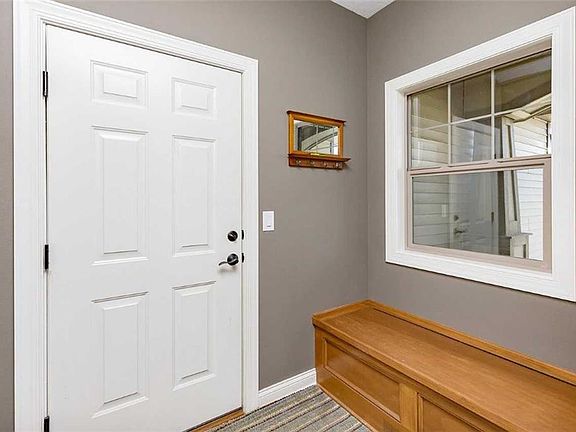 3rd image of 8654 Silverwood Dr