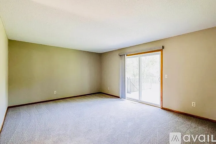 13752 Round Lake Blvd NW — Photo 9