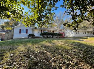 385 Lawrence Rd, Jackson, MS 39206
