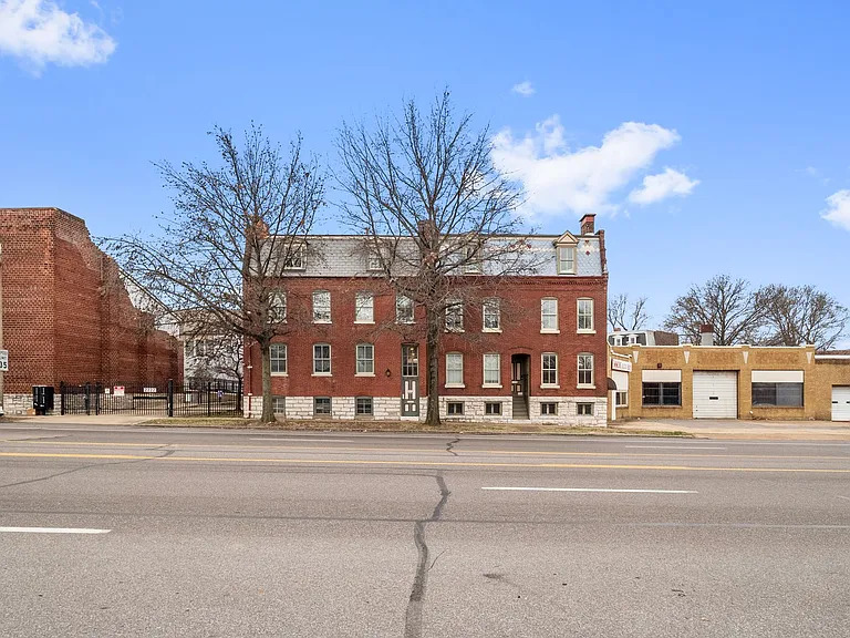 2226 Gravois Ave #1F — Photo 31