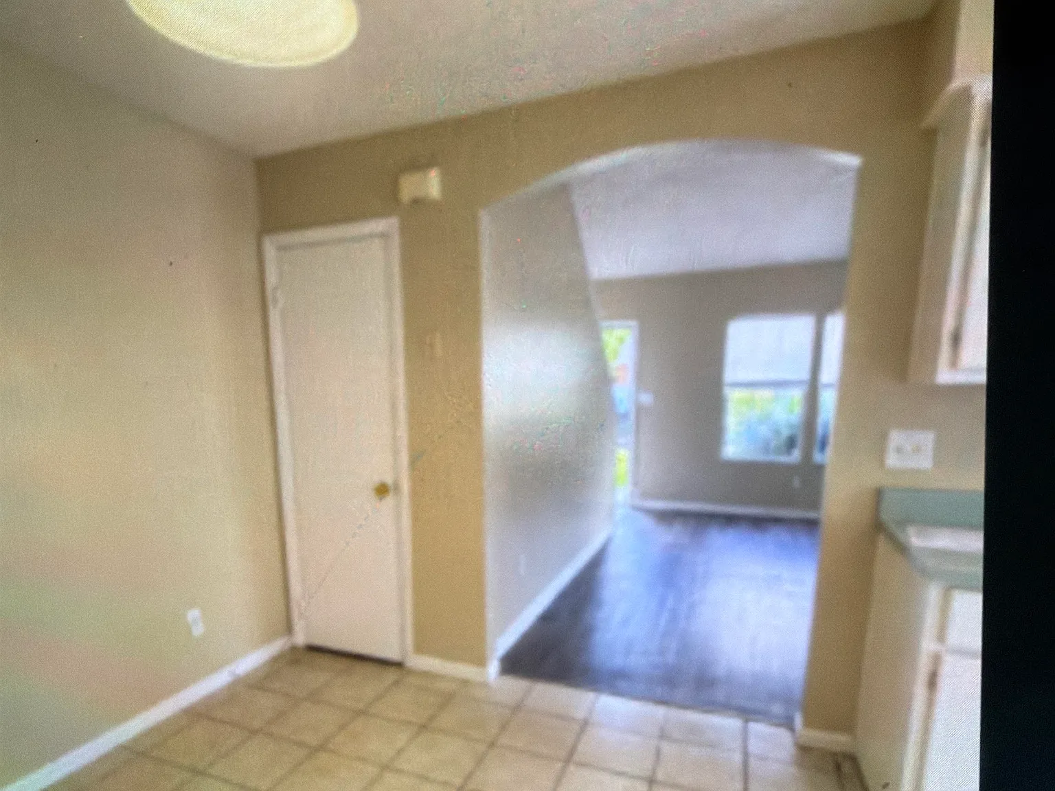 2 bed, 1008 sqft, $1,375 — Photo 2