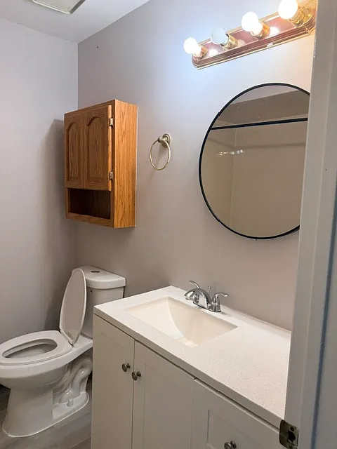 2 bed, 1200 sqft, $2,300 — Photo 2