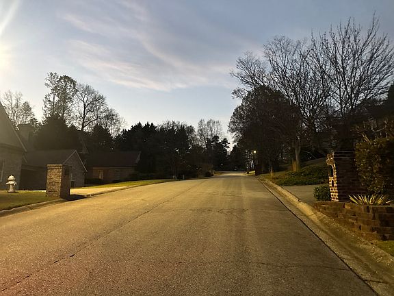 4th image of 710 Links View Dr