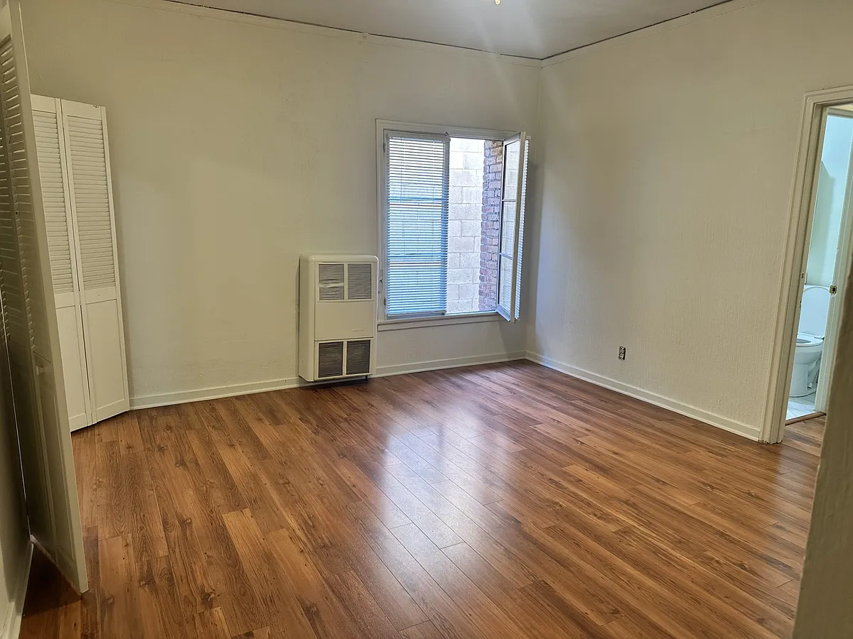 Building Photo - 410 S Glendale Ave #102