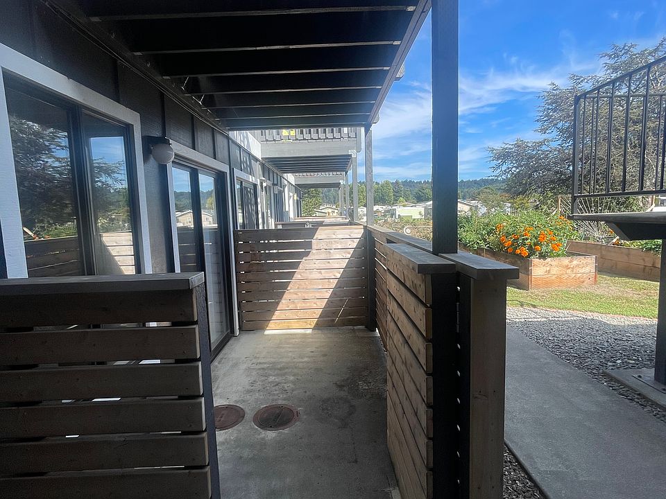 2nd image of 4988 Valley East Blvd #A