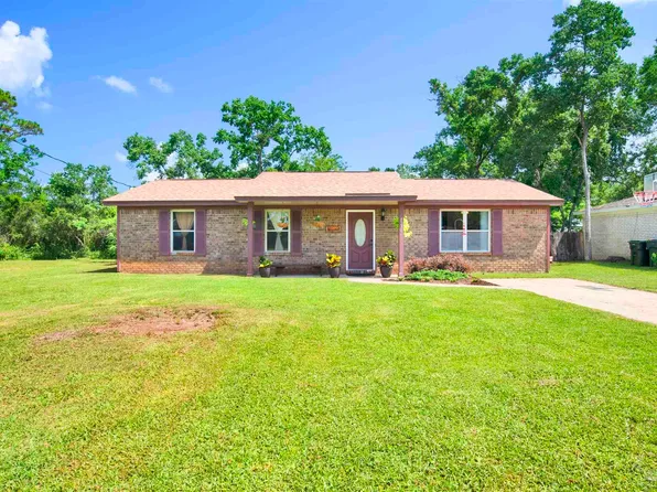 8230 Tempest Dr, Pensacola, FL 32506