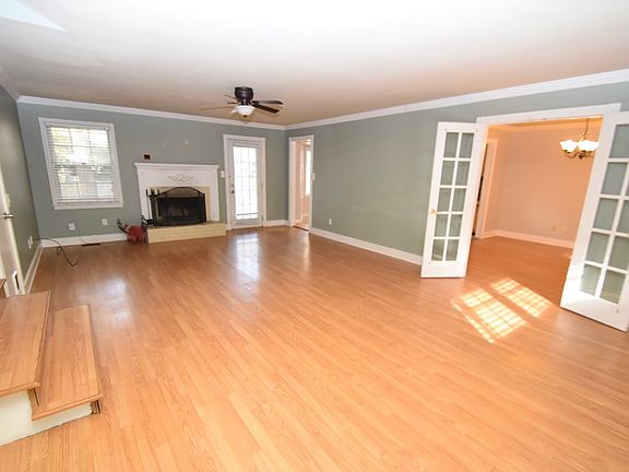2nd image of 1205 Bush Dr SE