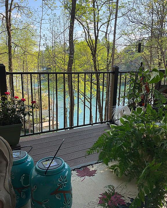 2nd image of 107 Beech Tree Ln