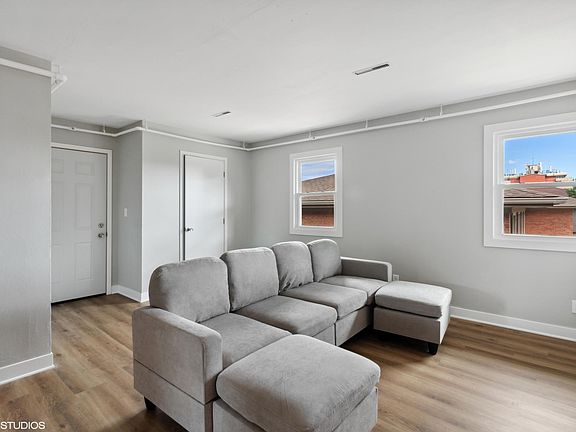 5th image of 307 Lynn Ave #301