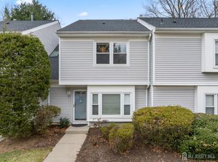 65 La Rue Ln, East Brunswick, NJ 08816