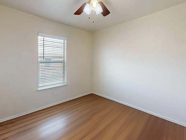2703 Tara Dr — Photo 26