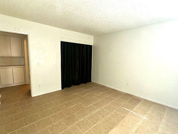 5th image of 11665 White Ave #7