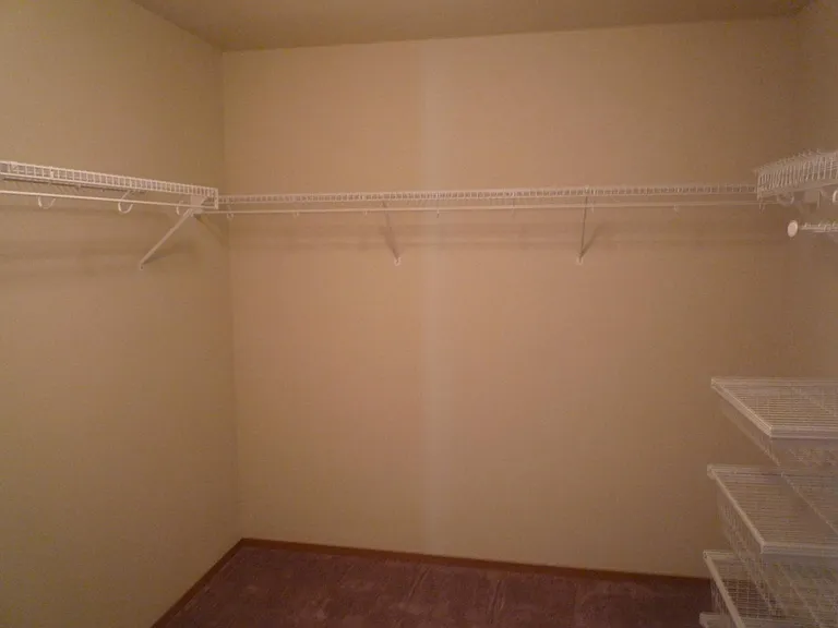 2449 Tolmie Ave — Photo 9