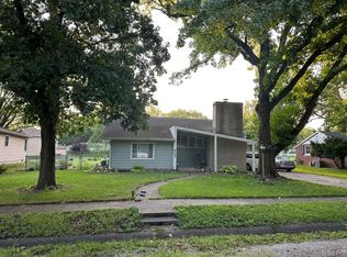 805 S Buchanan Dr, Monticello, IL 61856