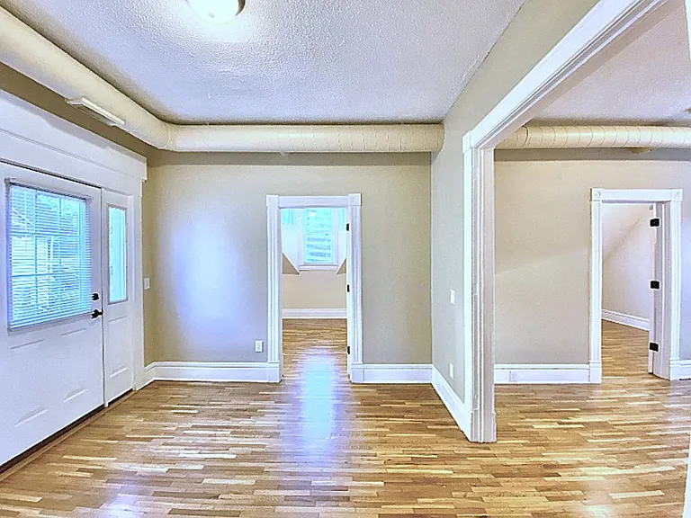 1113 Minnehaha Ave E #2 — Photo 11