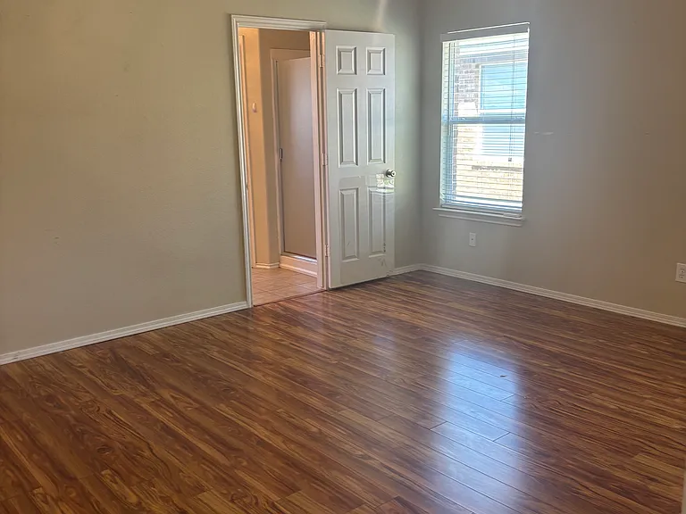 10261 Salem Way — Photo 13