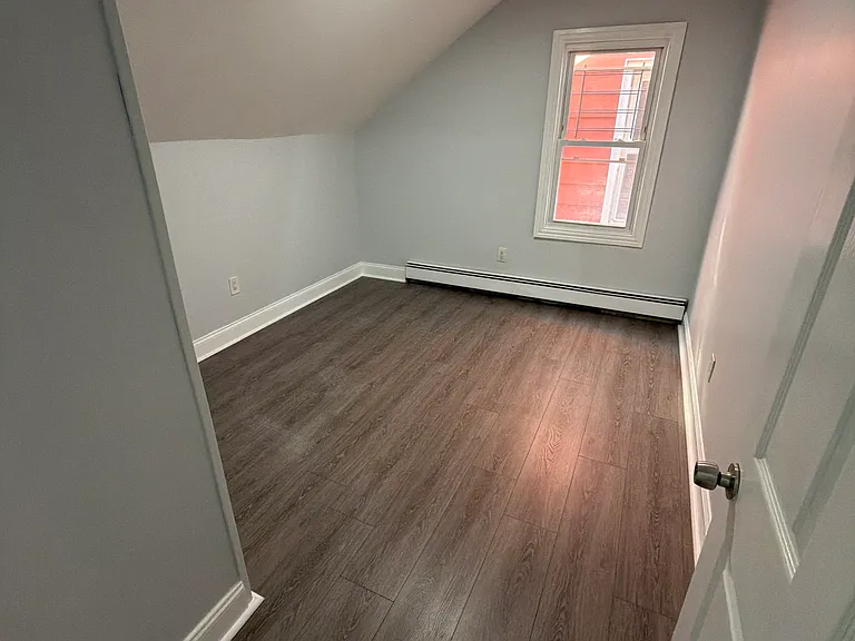 247 N 4th St #2 — Photo 17