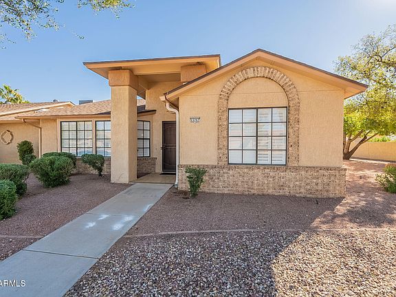 3rd image of 13767 W MEEKER Boulevard