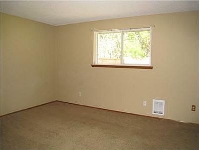 3rd image of 5117 76th St NE