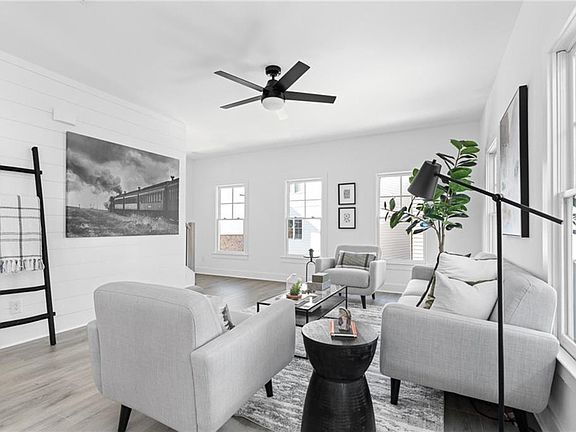 7th image of this home