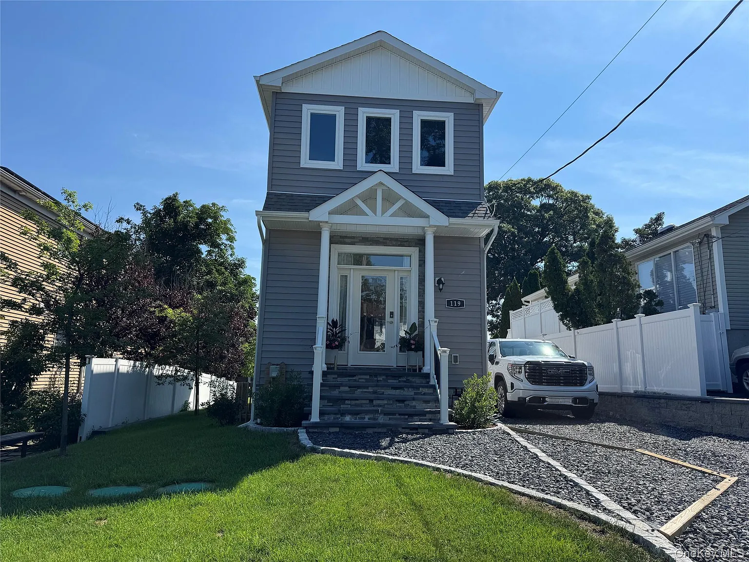 3 bed, 2.5 bath, $5,500 — Photo 1