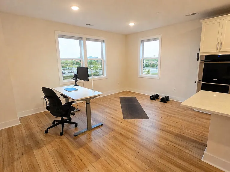 44768 Tiverton Sq — Photo 8