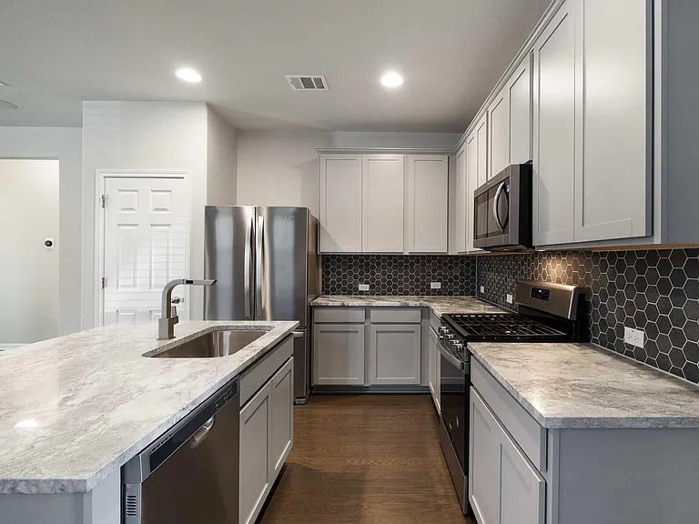 5912 Wolf Pack Dr — Photo 29
