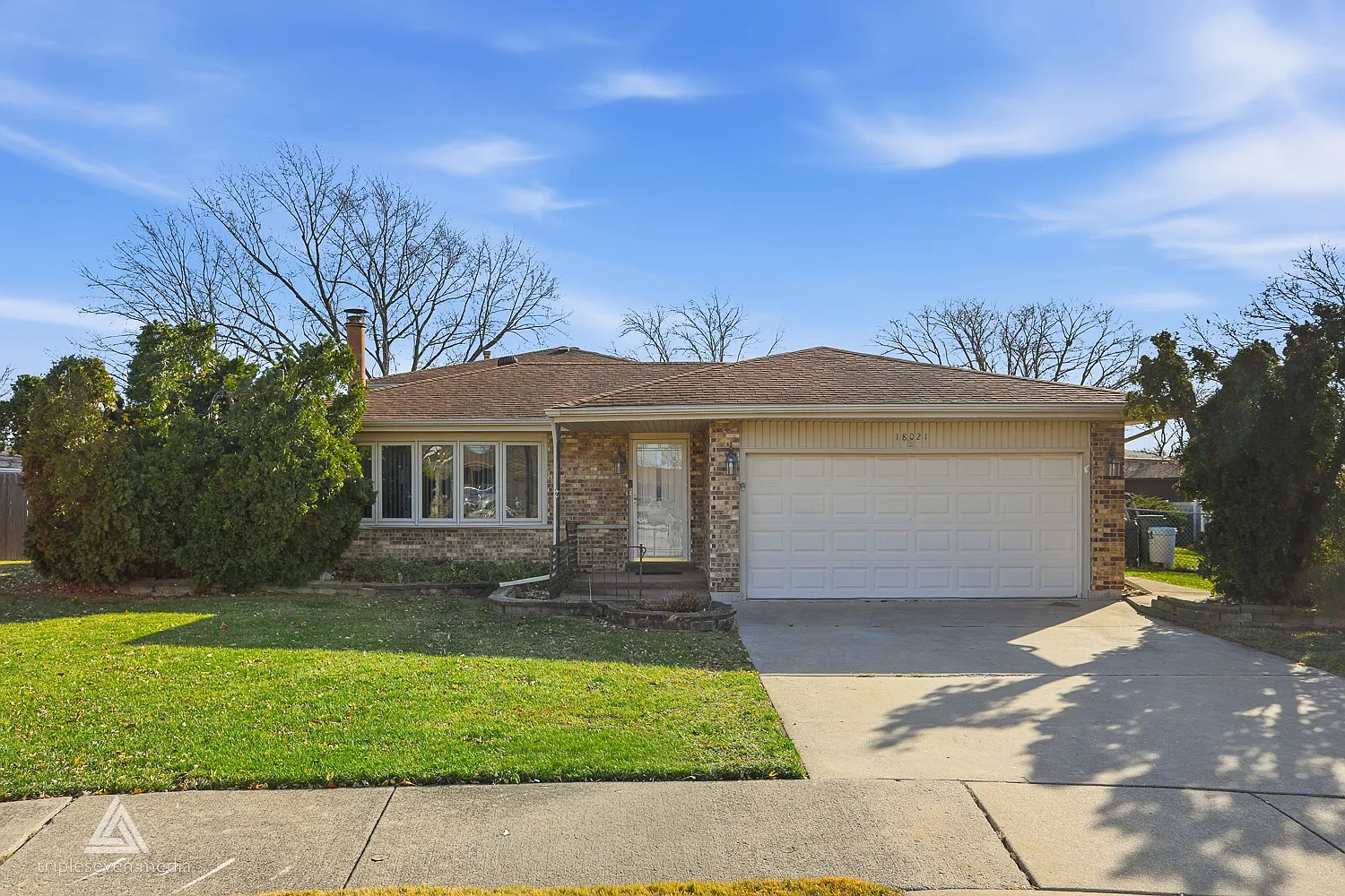 18021 Pin Oak Ct photo 1