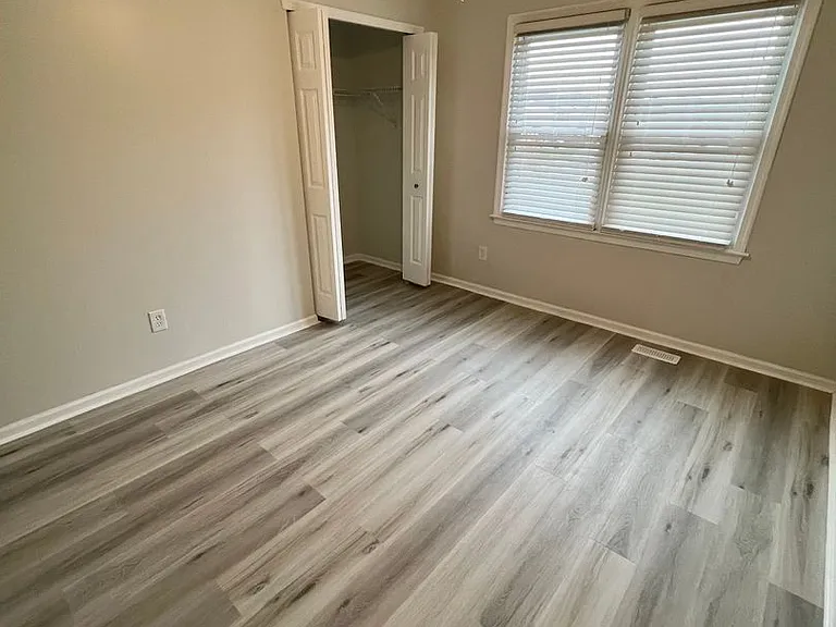4233 Remo Crescent Rd — Photo 16