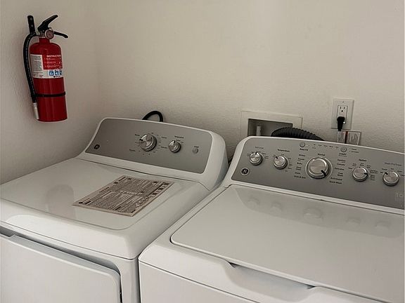 4th image of 41015 41st St W